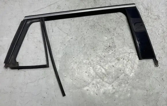 Opel Insignia A Rubber seal rear door window/glass 13256888