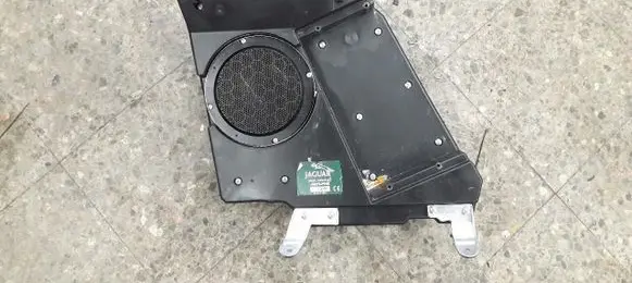 Jaguar XK - XKR Subwoofer speaker 
