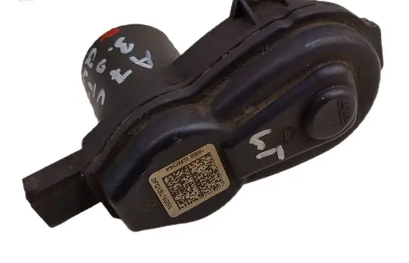 Audi A7 S7 4G Hand brake/parking brake motor 660GN064 32337647B