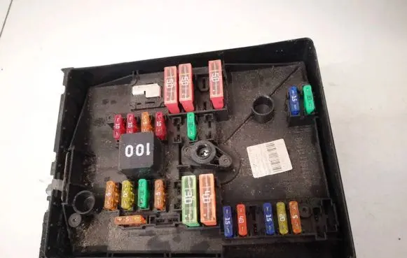 Skoda Superb B6 (3T) Fuse box set 01718281 0-171828-1