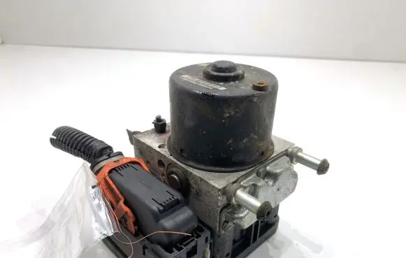 Mitsubishi Grandis ABS Pump 4670A078