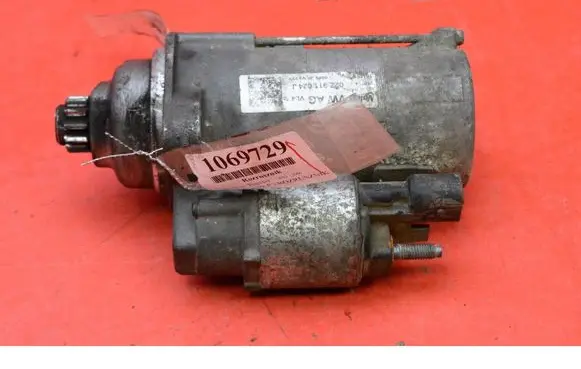 Volkswagen Touran I Starter motor 02Z911024J