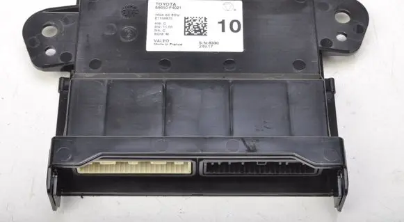 Toyota C-HR I Air conditioner control unit module 88650-F4021