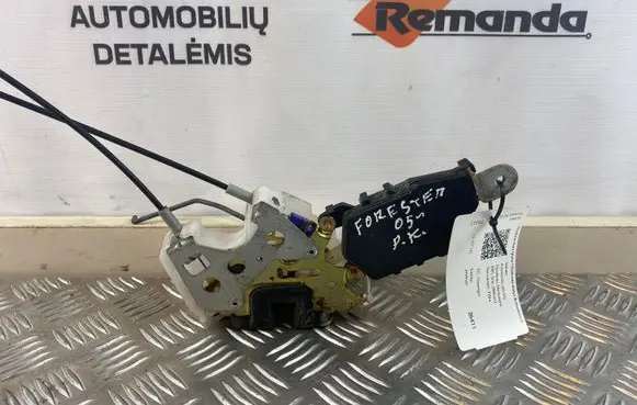 Subaru Forester SG Front door lock