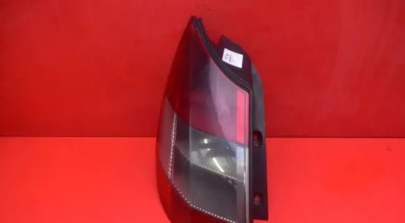 Renault Scenic II - Grand scenic II Rear/tail lights 8200493374
