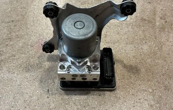 BMW 5 G30 G31 ABS Pump 5A28346
