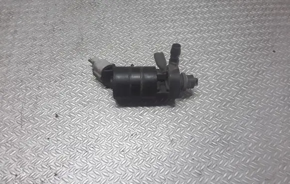 Mazda 3 I Windscreen/windshield washer pump