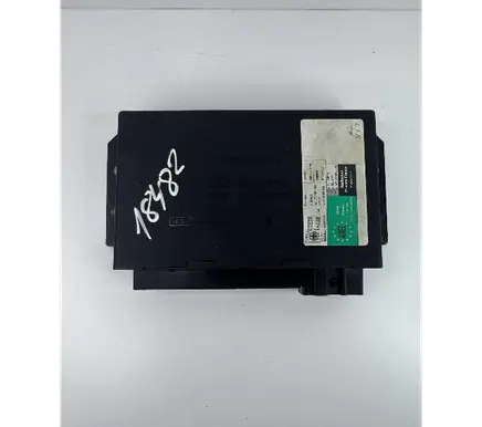Audi A6 S6 C5 4B Comfort/convenience module 93059193