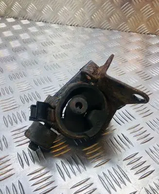 Toyota Corolla E120 E130 Engine mount bracket