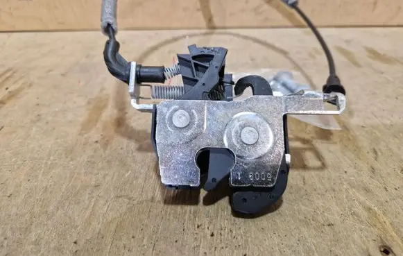 Mercedes-Benz E C207 W207 Seat back rest lock catch 