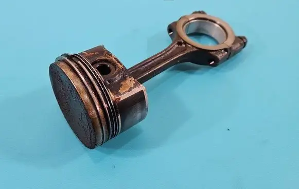 Piston