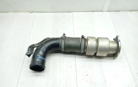 Volvo C30 Intercooler hose/pipe AV616C750AE