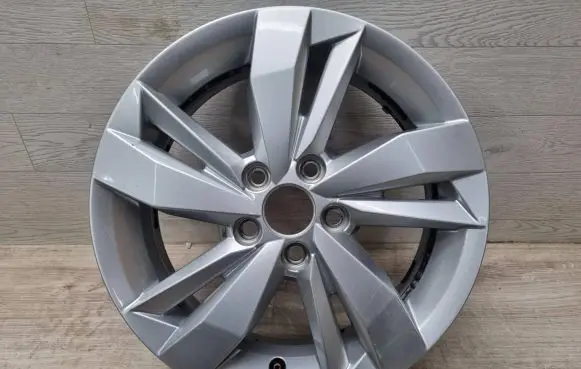 Volkswagen Polo VI R15 alloy rim 2G0601025N