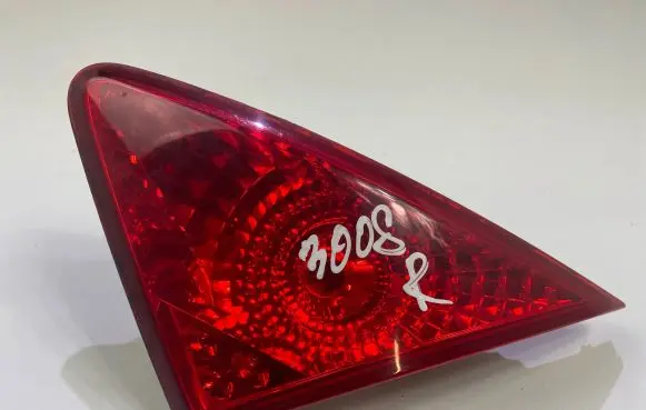 Peugeot 3008 I Tailgate rear/tail lights