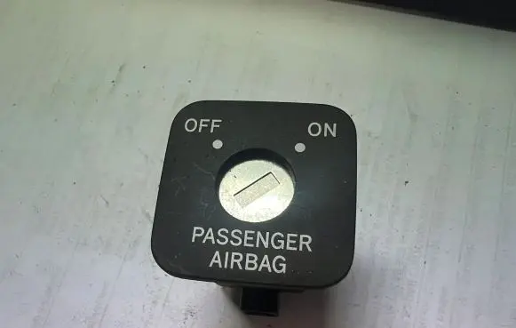 Toyota Corolla E120 E130 Passenger airbag on/off switch 