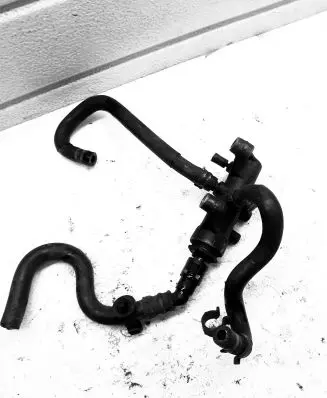 Opel Vectra C Fuel pressure regulator 55203803