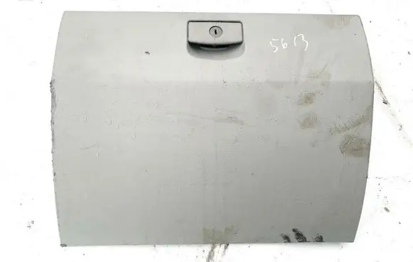 Glove box