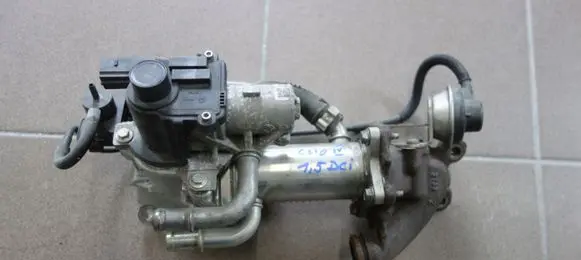 Renault Clio IV EGR valve 147356133A