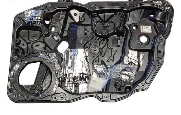 Volkswagen Touareg II Front window lifting mechanism without motor 7P6837756D 917186102 7P0959354