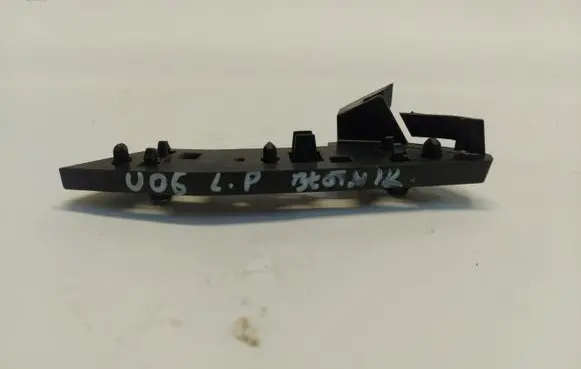 BMW 2 Active Tourer U06 Front bumper mounting bracket 8737171