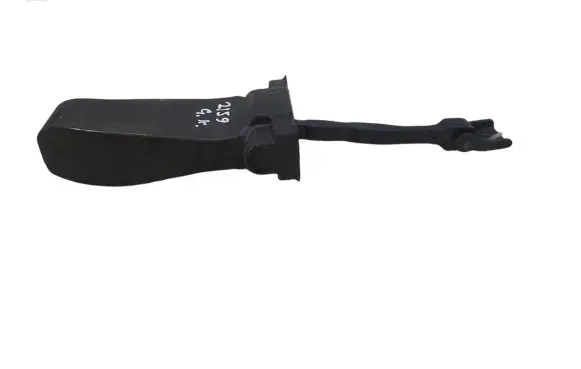 Skoda Superb B8 (3V) Rear door check strap stopper 3V0839267
