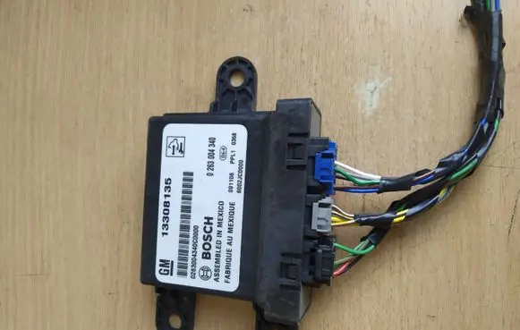 Opel Insignia A Parking PDC control unit/module 13308135
