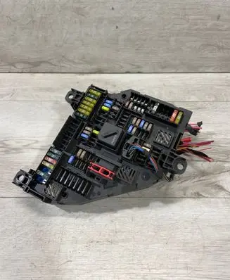 BMW X3 F25 Fuse module 9210860 117033453 01581381