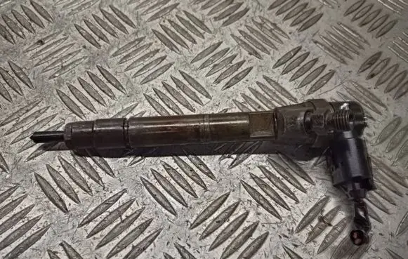 Chrysler PT Cruiser Fuel injectors set A6110700987