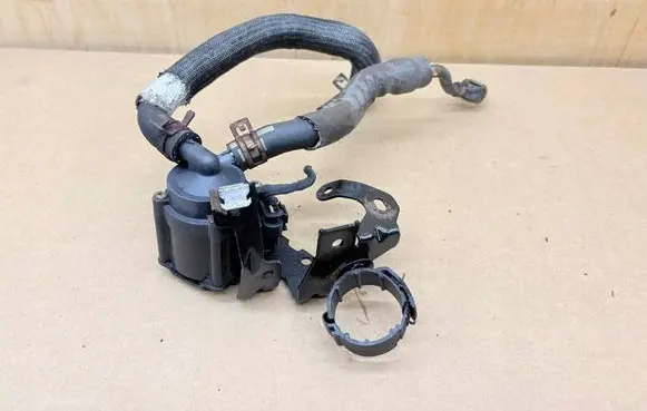 Peugeot RCZ Electric auxiliary coolant/water pump 704386030 7619362 13T064
