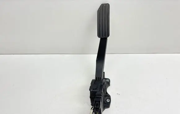 Land Rover Evoque I Accelerator throttle pedal BJ329F836AB 6PV01083433 C95YE04