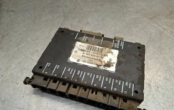 Mercedes-Benz ML W163 Seat control module A1635452132 05020900