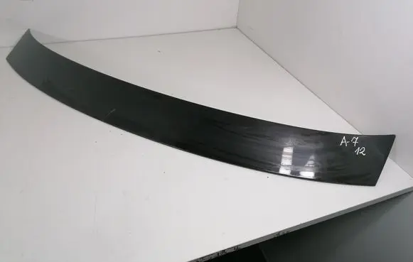 Tailgate/trunk spoiler