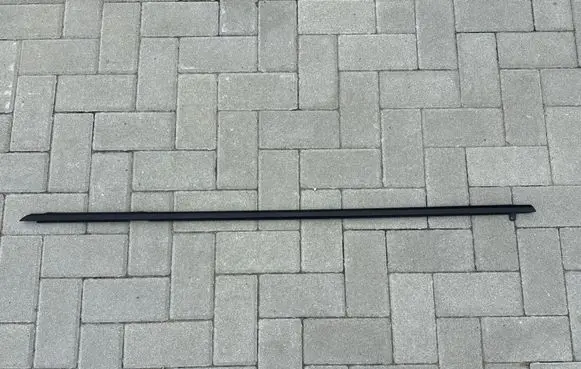 Toyota GT 86 Front door glass trim molding SU00304772