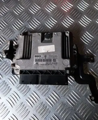 Hyundai i30 Engine control unit/module 391132A930 0281019084