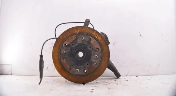 Aixam City II Front wheel hub 