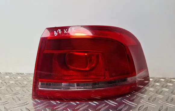 Rear/tail lights