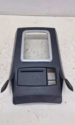 Chrysler Pacifica Ashtray (front) 