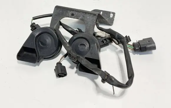 Audi A6 S6 C6 4F Horn signal 4F0951221A 41793 4F0971073