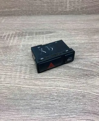 BMW 3 E46 Hazard light switch 8368920