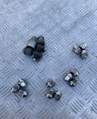 Suzuki Baleno IV Nuts/bolts PK12582