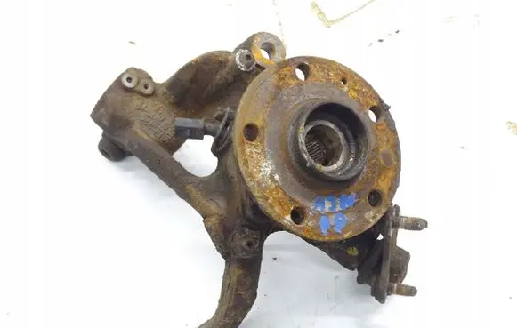 Volkswagen Golf VII Front wheel hub spindle knuckle 5Q0256Q