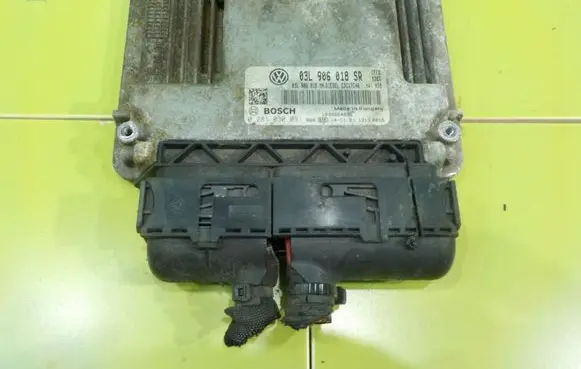 Skoda Superb B6 (3T) Engine control unit/module 03L906018SR ZP28
