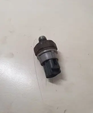 Subaru B9 Tribeca Oil pressure sensor 