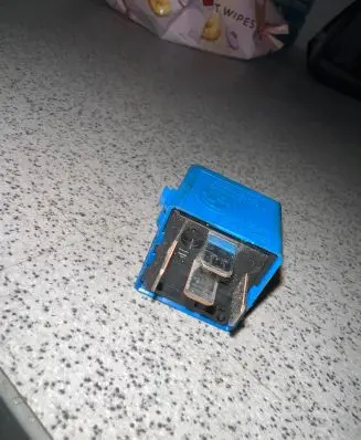 BMW 5 E39 Other relay 8364581