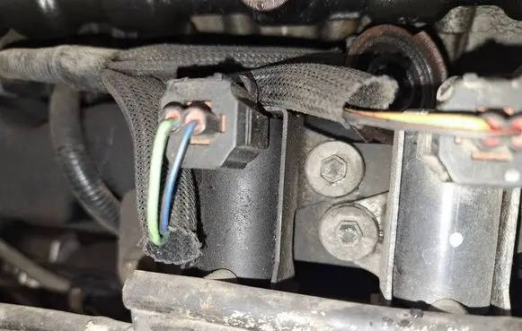 Ford Mondeo Mk III Turbo solenoid valve