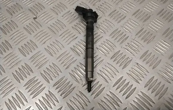 Audi A4 S4 B8 8K Fuel injector 059130277AR