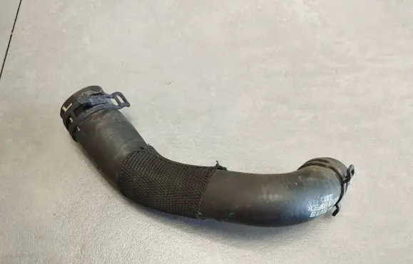Audi A6 S6 C7 4G Engine coolant pipe/hose 04L122157BE