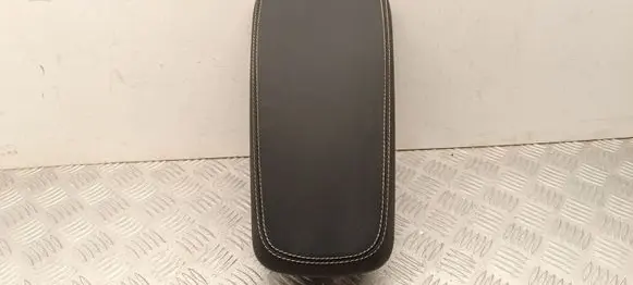 Volvo XC40 Armrest 31469781