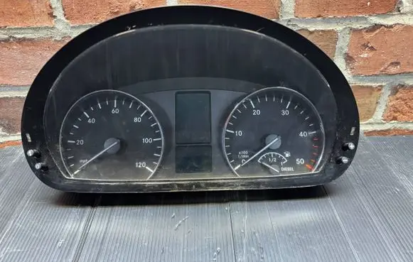Mercedes-Benz Sprinter W906 Speedometer (instrument cluster) A9069009802 A9069015801