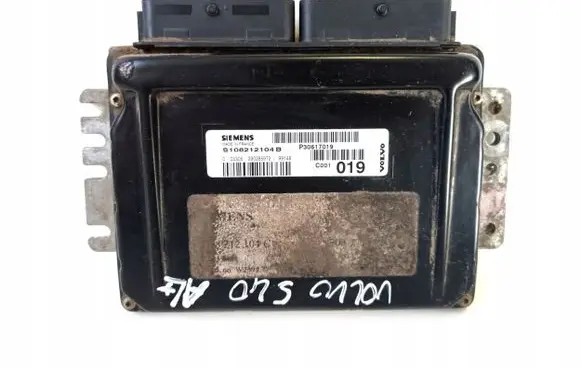 Volvo V40 Engine control unit/module P30617019